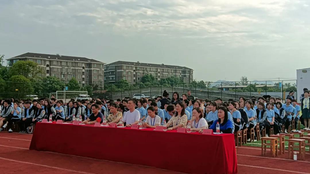 校園 | “不忘初心，紅心向黨”—— 富陽校區(qū)舉行紅歌合唱比賽