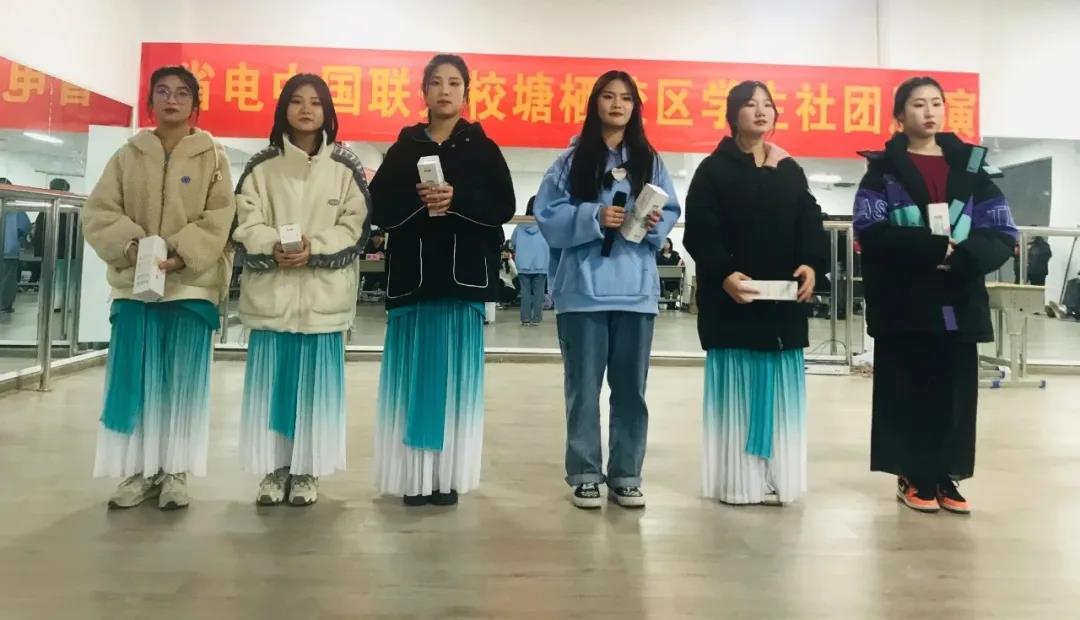 學(xué)生社團(tuán)展演(圖2)