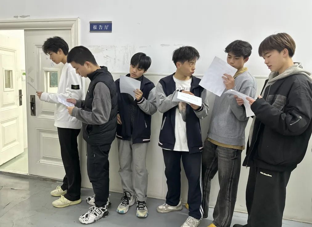 妙語露鋒芒 主持展青春——我校富陽校區(qū)第二屆主持人大賽開賽